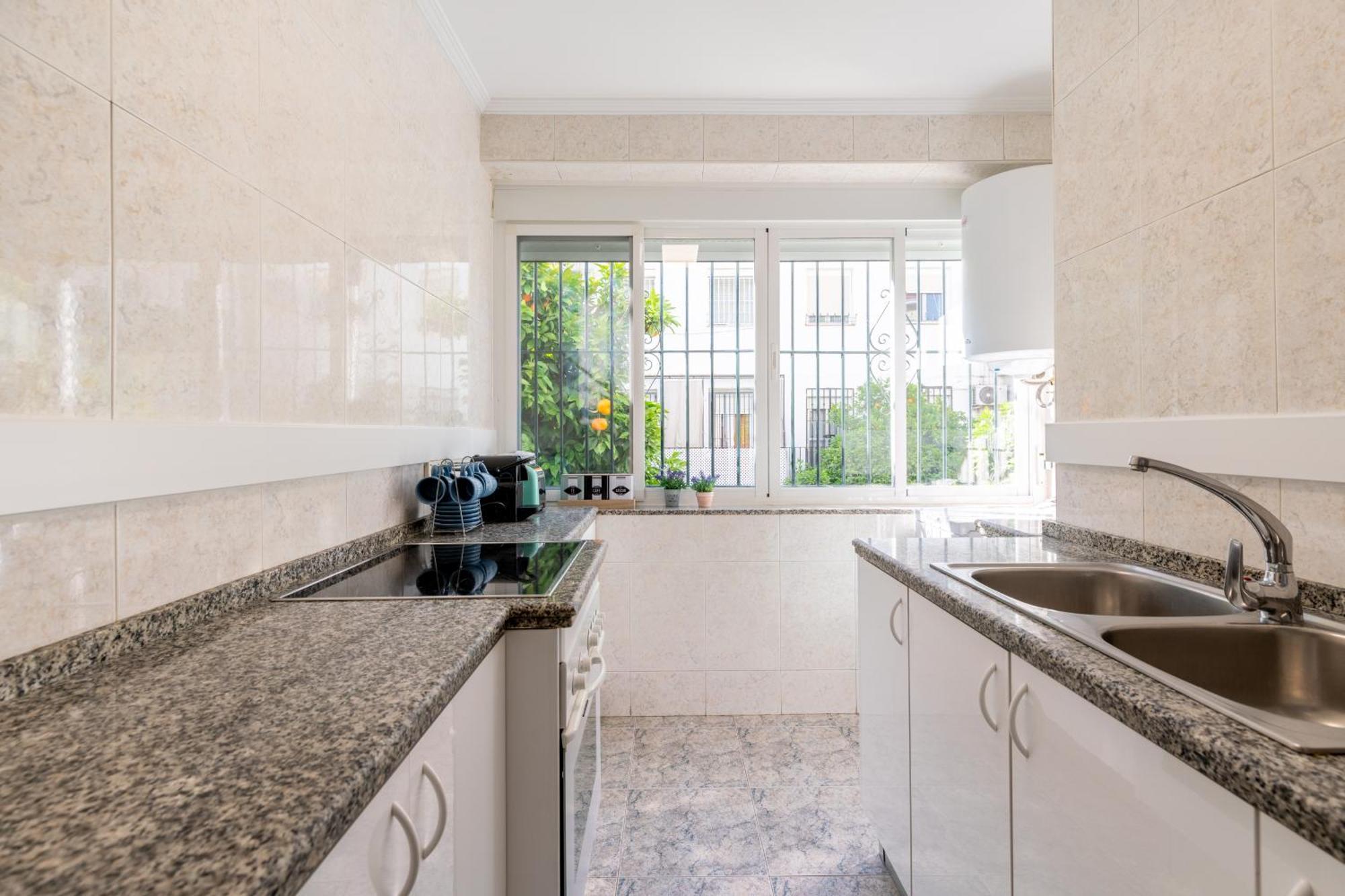 Confortable Apto. 3 Habitaciones 塞维利亚 外观 照片